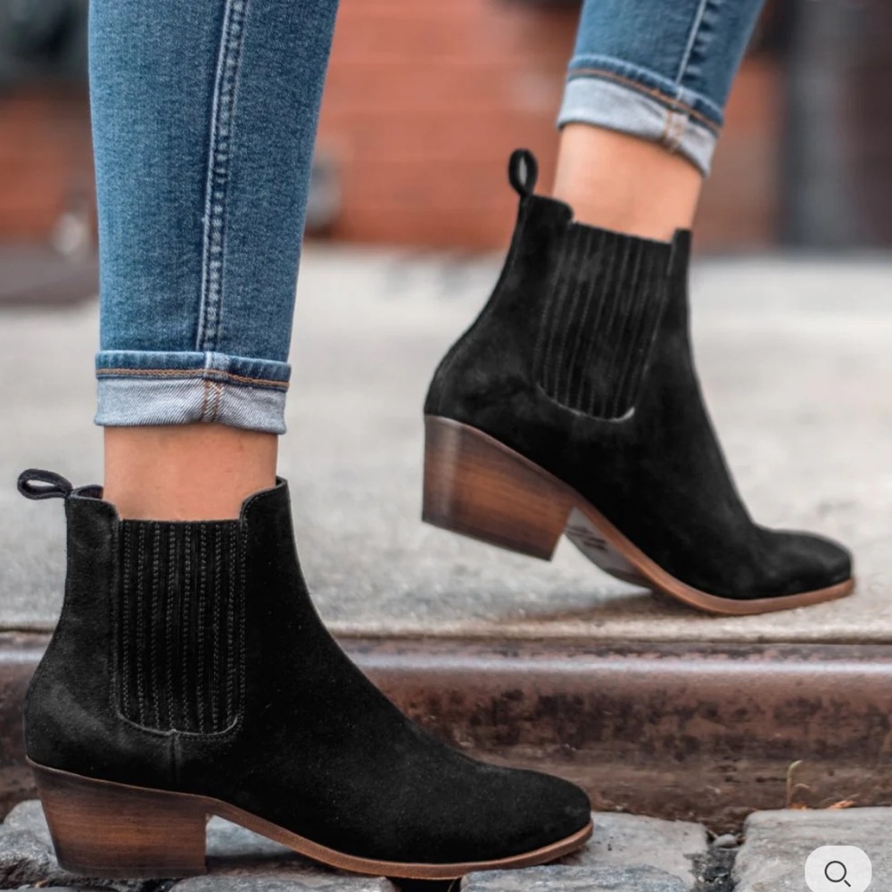 Thursday Dreamer Bootie - Picture 3 of 12
